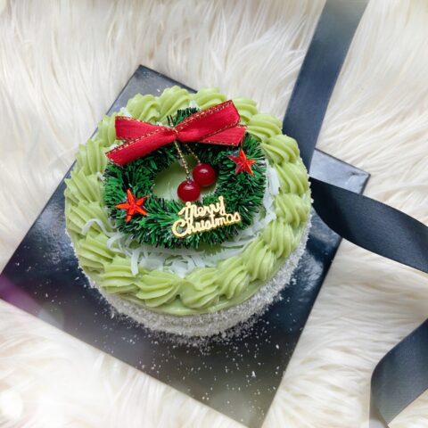 Pandan Layer Cake Christmas Edition