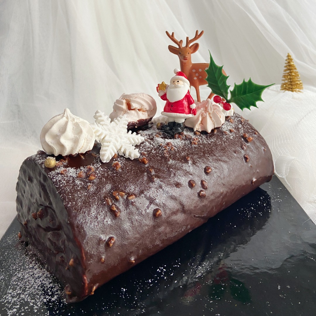 Christmas Log Cake (Christmas Series)  YuBake