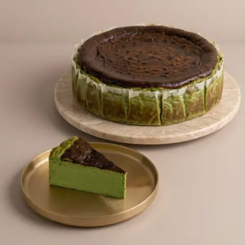 Matcha Burnt Cheesecake (2)
