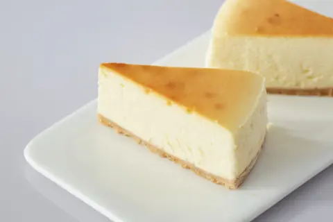 Lemon Cheesecake Slice Lemon Cheesecake Slice