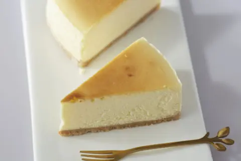 Lemon Cheesecake Slice Lemon Cheesecake Slice