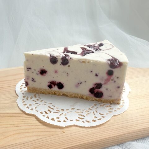 Blueberry White Chocolate Cheesecake