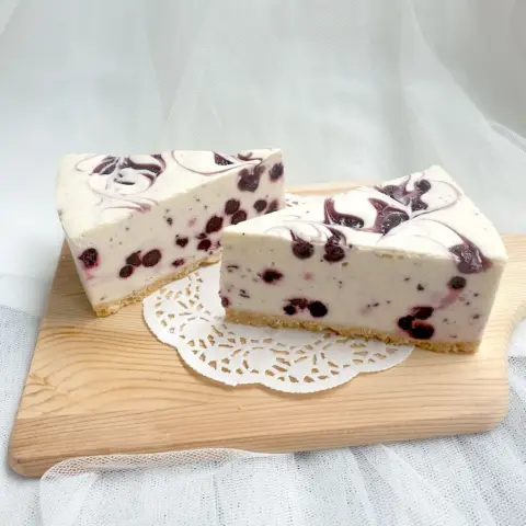 Blueberry White Chocolate Cheesecake3 Blueberry White Chocolate Cheesecake