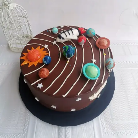 Customized Cake - Solar System Customized Cake - Solar System
