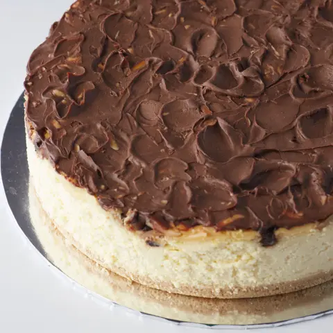Chocolate Chip Almond Cheesecake Chocolate Chip Almond Cheesecake