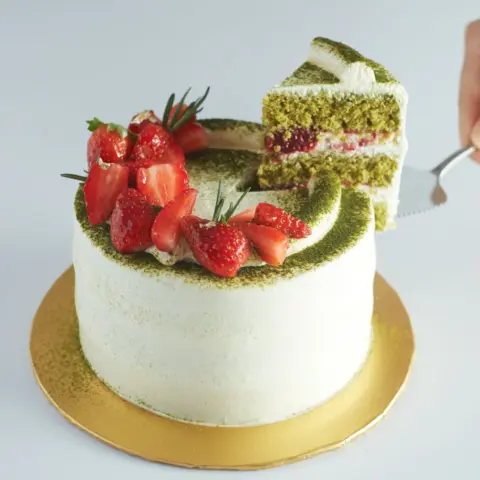 Matcha Strawberry Cake - Cover