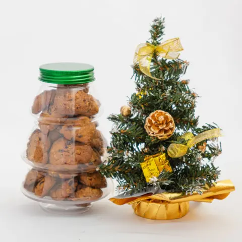 Almond Choco Chips and Christmas Tree Almond Choco Chips and Mini Christmas Tree