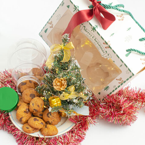 Sea Salt Choco Chips and Mini Christmas Tree