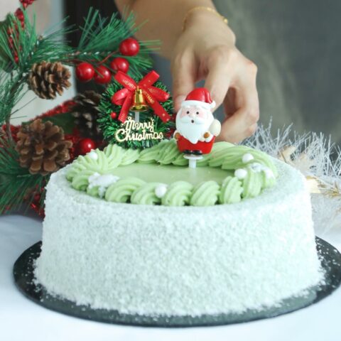 Signature Pandan Layer Cake - Christmas Edition
