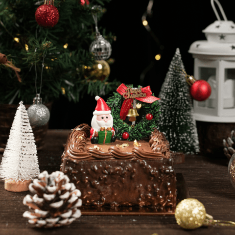 Mini Magnum Premium Dark Chocolate Cake 4.5 (Christmas Series)