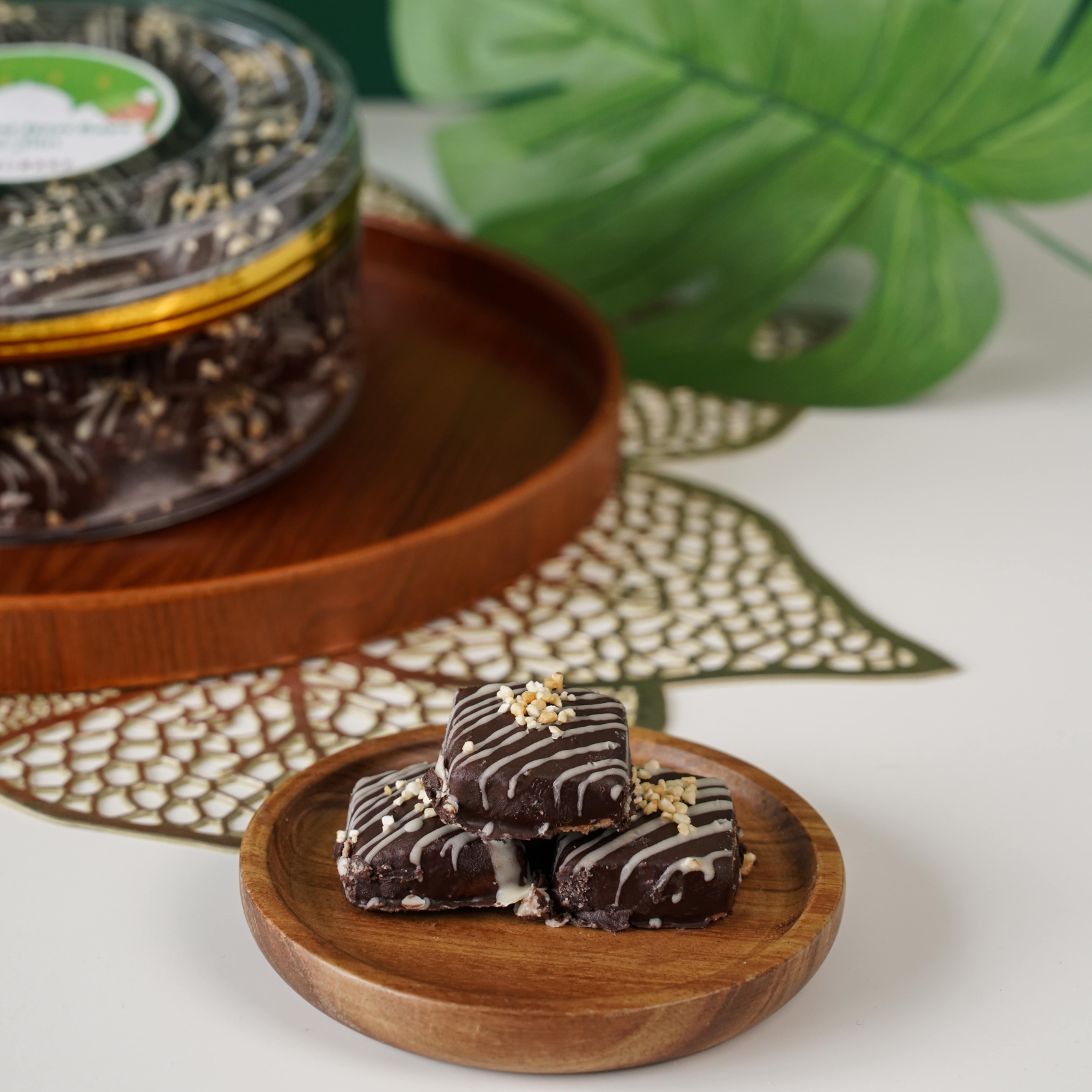 Black & White Chocolate Kuih Raya - Hari Raya Festival - YuBake