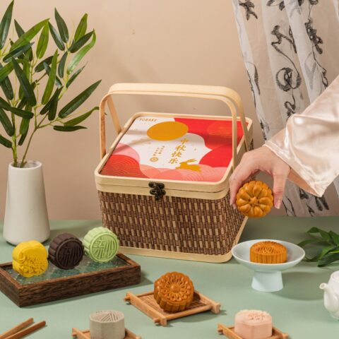 Joyful Mid-Autumn Premium Basket (BIG) Mooncake Gift (2)