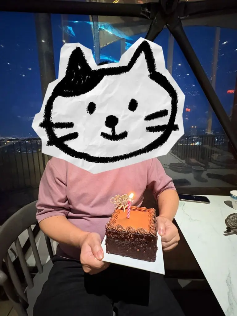 Image #1 from Ee Von