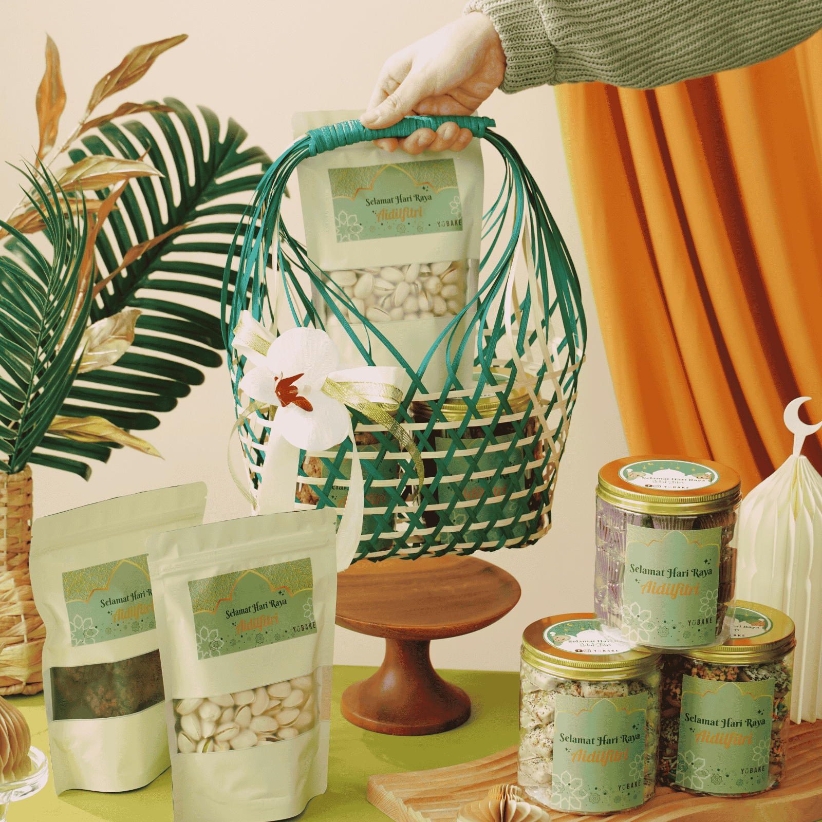 Istimewa Premium Bakul Raya Gift Set - Raya Festival - YuBake